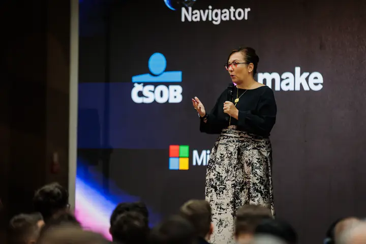 Navigator partners on the main screen
